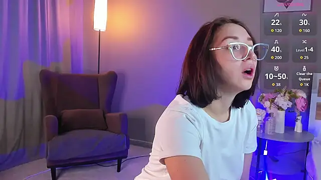 Tiffany Robinson online show from March 2026 03:01:02 AM