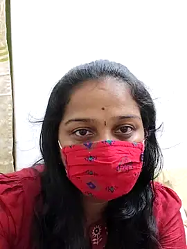Shaliniqueen online show from May 2026 02:56:02 PM