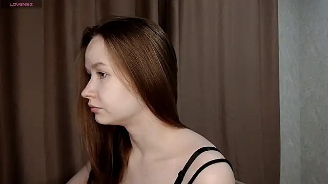 LeslieShay online show from March 2026 06:00:01 PM