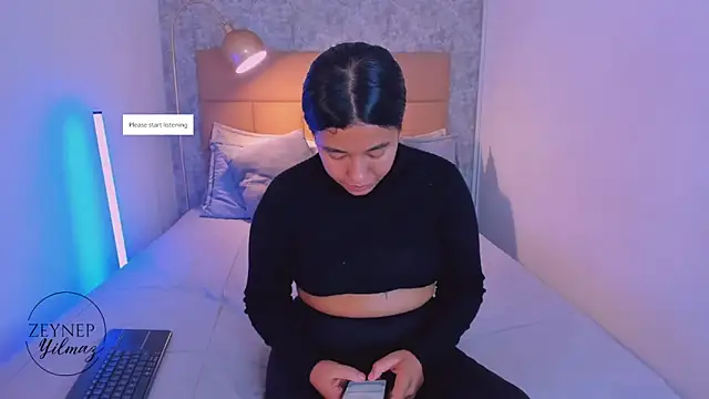 ZeynepYilmaz online show from April 2026 08:55:01 PM