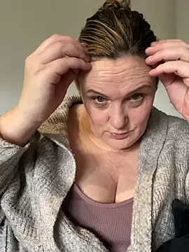 Busty-GilfQuinn online show from February 2026 10:13:02 AM