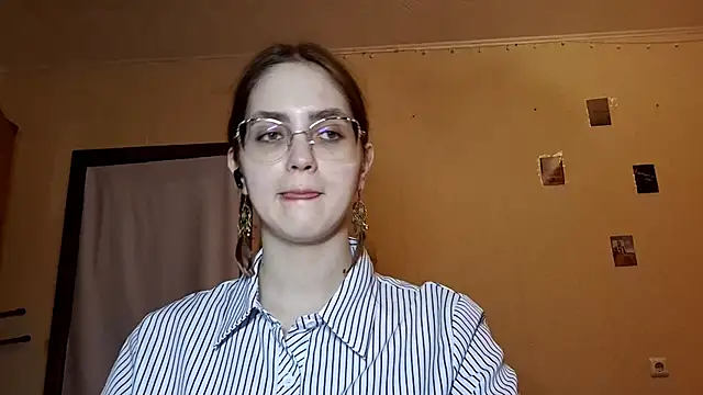 Katelemon online show from April 2026 02:27:02 PM