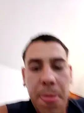  henao cristian  online show from March 2026 09:54:02 PM