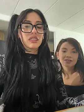 susi chimm online show from April 2026 12:42:02 AM