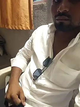 Snapshot of Fantasy_King_3939 chatting on May 2026 01:19:01 PM Fantasy King 3939 online show from May 2026 01:19:01 PM