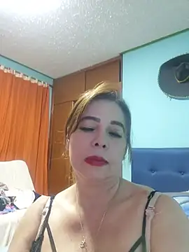 Snapshot of rubiii1972 chatting on June 2026 05:23:02 AM rubiii1972 online show from June 2026 05:23:02 AM