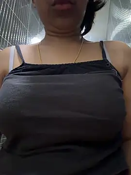 Snapshot of sessy_grl chatting on June 2026 07:14:02 AM sessy grl online show from June 2026 07:14:02 AM