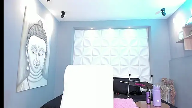 EXTRAHORNYNINA online show from March 2026 01:50:02 PM