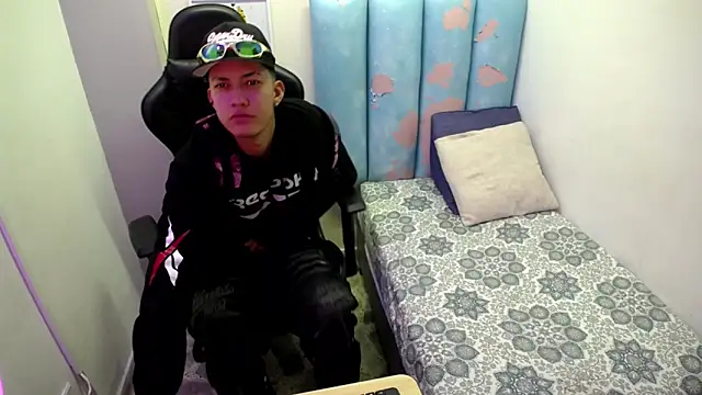 Street poemm  online show from April 2026 01:42:02 AM