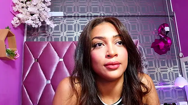 Snapshot of PAU_TAFUR chatting on April 2026 03:41:01 AM PAU TAFUR online show from April 2026 03:41:01 AM