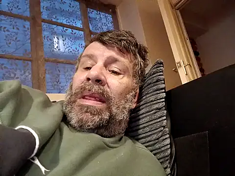 stud2512 online show from April 2026 06:59:02 PM