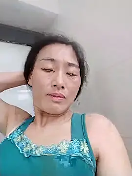 lris-Beauty77 online show from April 2026 03:17:02 AM