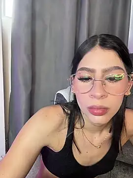 Dasha Be online show from April 2026 08:53:02 PM