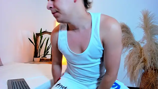 SamJoness  online show from February 2026 07:37:02 PM