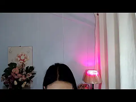 Snapshot of AevaMARIE_HILTON chatting on July 2026 06:50:01 PM AevaMARIE HILTON online show from July 2026 06:50:01 PM
