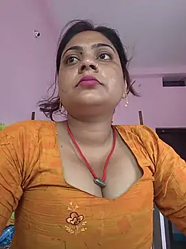 Snapshot of Aanushaka chatting on June 2026 02:47:01 AM Aanushaka online show from June 2026 02:47:01 AM