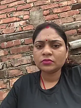 Snapshot of Aanushaka chatting on June 2026 02:14:02 AM Aanushaka online show from June 2026 02:14:02 AM