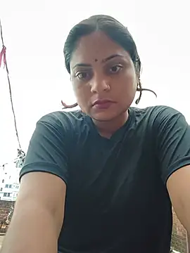Snapshot of Aanushaka chatting on July 2026 01:33:01 AM Aanushaka online show from July 2026 01:33:01 AM