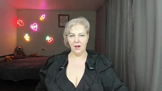 Mary-Leee online show from June 2026 07:45:02 AM