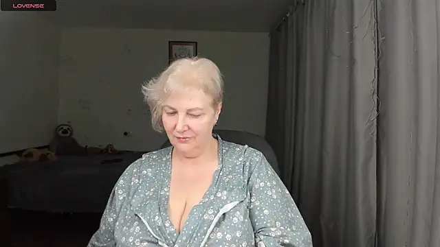 Mary-Leee online show from June 2026 04:50:02 PM