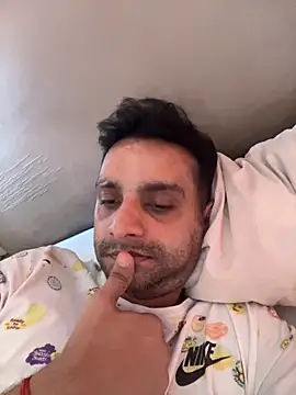 online4u08 online show from April 2026 10:30:01 AM