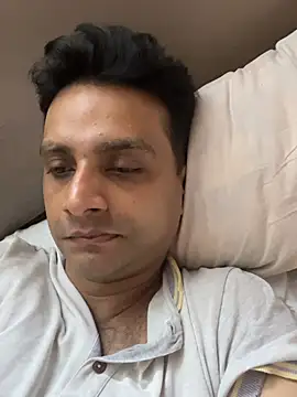 online4u08 online show from April 2026 06:31:02 PM