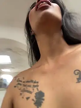 Tashi7 online show from February 2026 01:45:02 PM