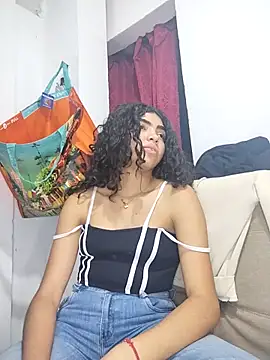 sweetlittlesin online show from March 2026 10:16:01 PM