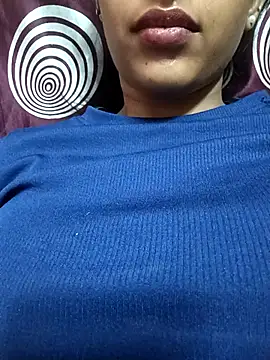 Sakshiverma online show from April 2026 08:10:01 PM