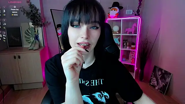 demetra   online show from April 2026 07:18:01 AM