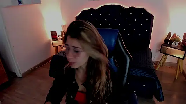 Snapshot of SaraRoadess chatting on March 2026 08:27:02 PM SaraRoadess online show from March 2026 08:27:02 PM