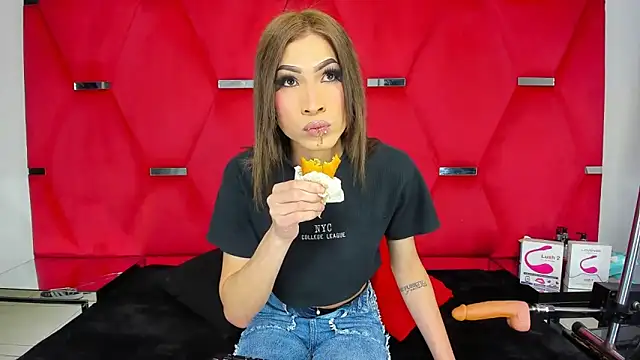 Alicee Grey online show from April 2026 02:28:02 PM