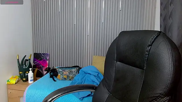 Julian Smith21 online show from April 2026 11:55:02 PM