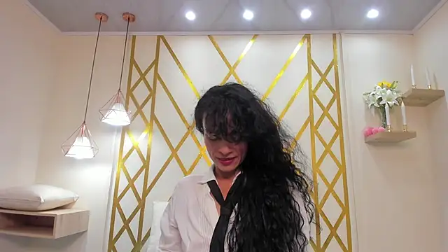 Becca Milf online show from April 2026 07:18:02 PM