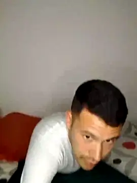 Ferrandiz23 online show from March 2026 11:44:01 PM