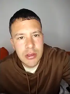 Ferrandiz23 online show from March 2026 12:18:01 AM