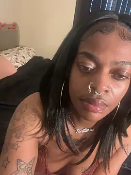 wavywavy12 online show from February 2026 07:33:02 PM