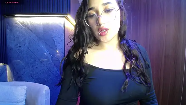 Aura cute  online show from March 2026 08:26:33 AM