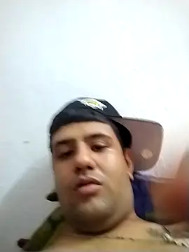 Snapshot of trox_memide21cm chatting on May 2026 09:12:01 PM trox memide21cm online show from May 2026 09:12:01 PM