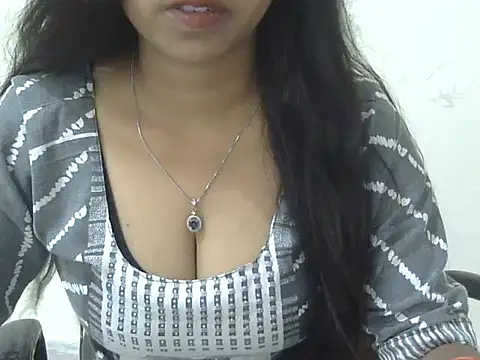 cute momo love online show from July 2026 04:41:01 AM
