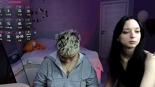 LuxuryLoverss online show from April 2026 11:05:01 AM