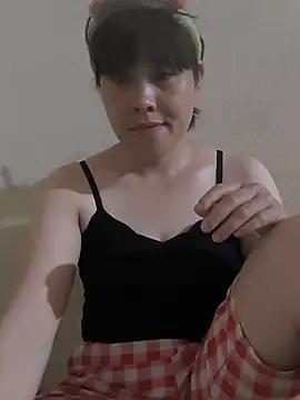 juicy-milu online show from June 2026 03:05:01 PM