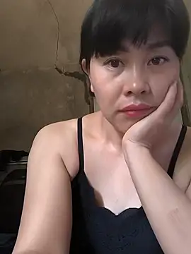 juicy-milu online show from June 2026 02:12:01 AM