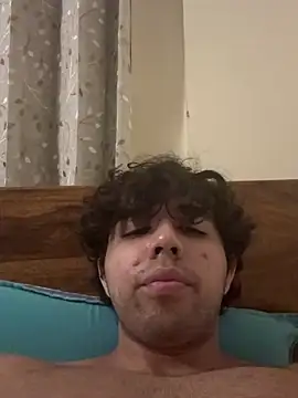 lucasmaxtoy online show from February 2026 06:06:02 PM