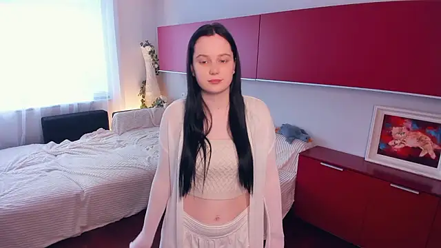 LynnaNull online show from March 2026 11:28:02 AM