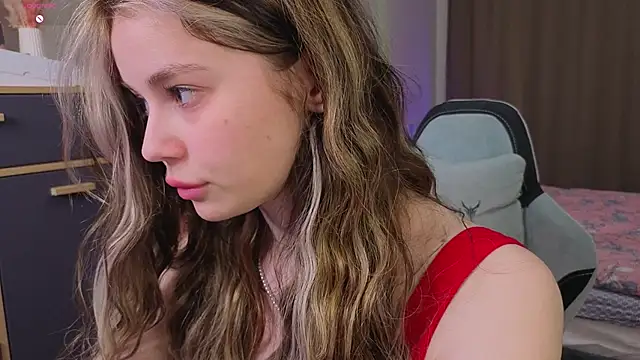 Dipamelly online show from April 2026 01:41:01 PM