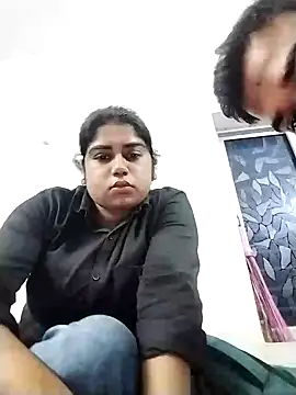 Cute Piu online show from February 2026 12:47:02 PM