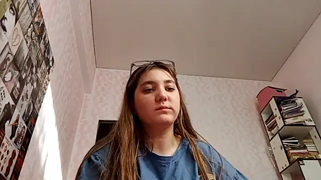 JanineThielman online show from June 2026 12:09:02 PM