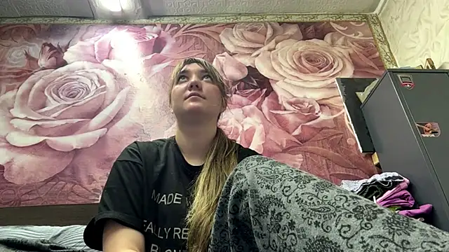 JanineThielman online show from July 2026 06:00:01 AM