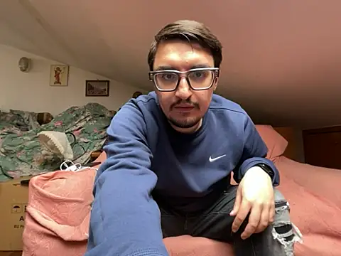 Snapshot of massiyyyy chatting on March 2026 11:12:01 AM massiyyyy online show from March 2026 11:12:01 AM